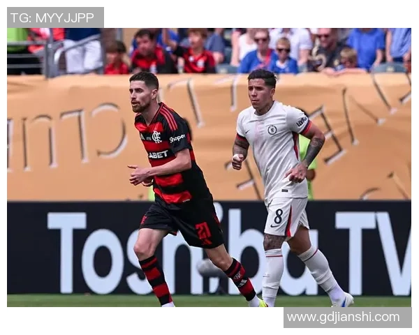 球星风采展现与足球激情碰撞的视觉盛宴